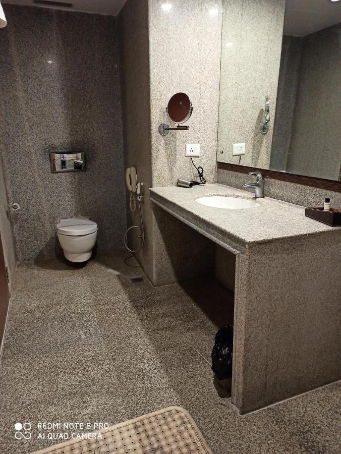 Hotel Patliputra Exotica Patna  Esterno foto