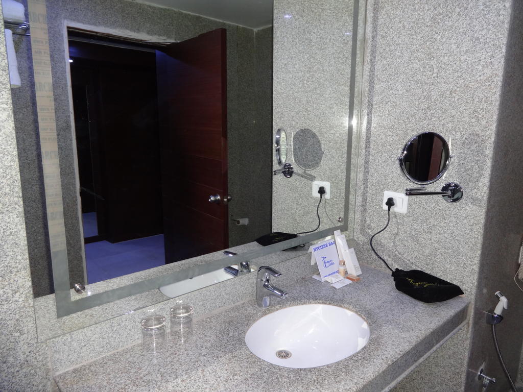 Hotel Patliputra Exotica Patna  Esterno foto